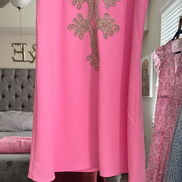 Lilly Pulitzer Pink Dress with Gold Detailing - Picture 4 of 10